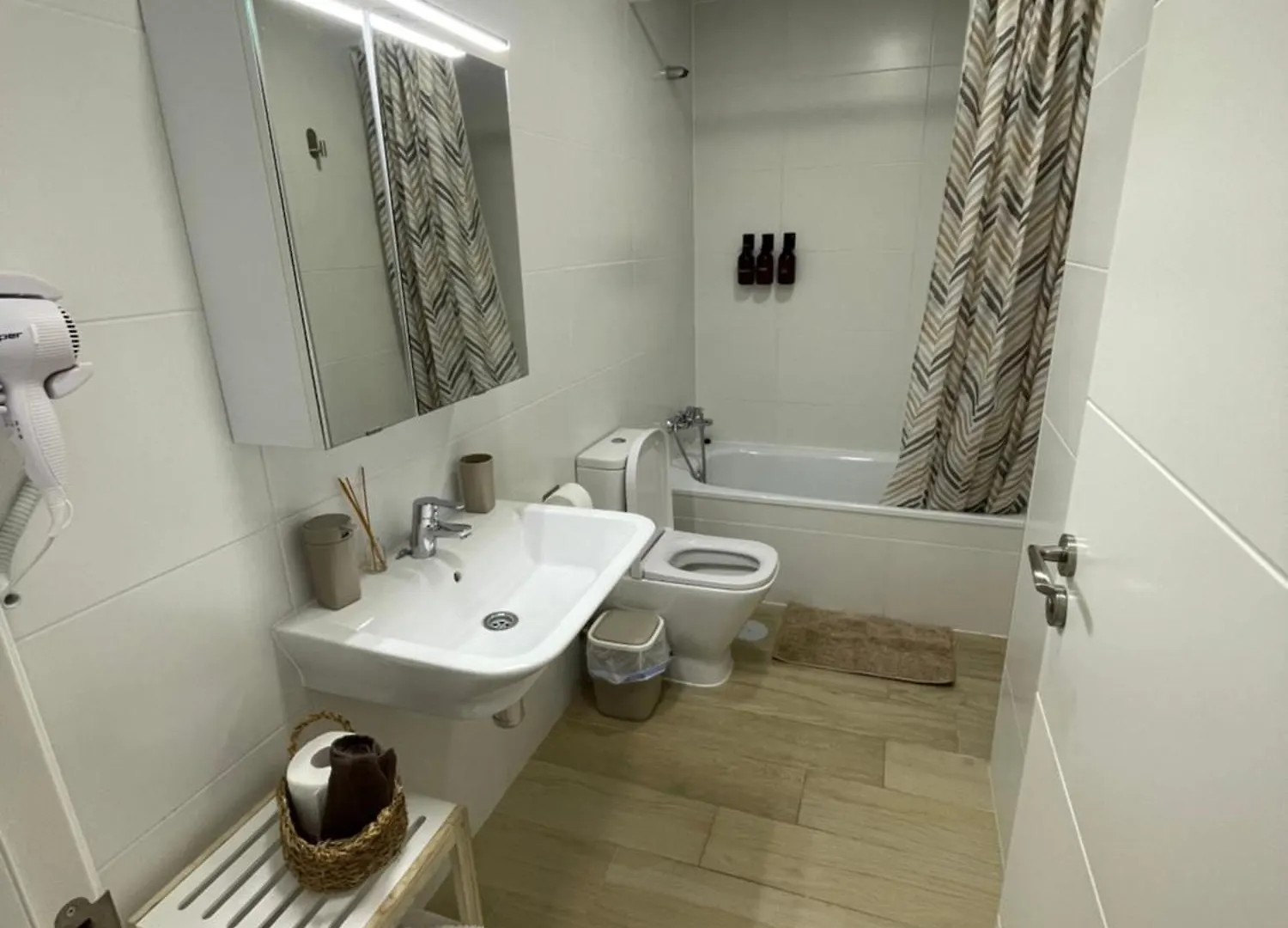 מארבלה New Aires De Guadaiza Apartment ספרד